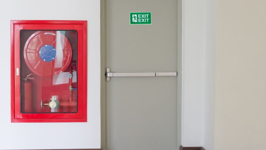 equipamentos de proteção contra incêndio
